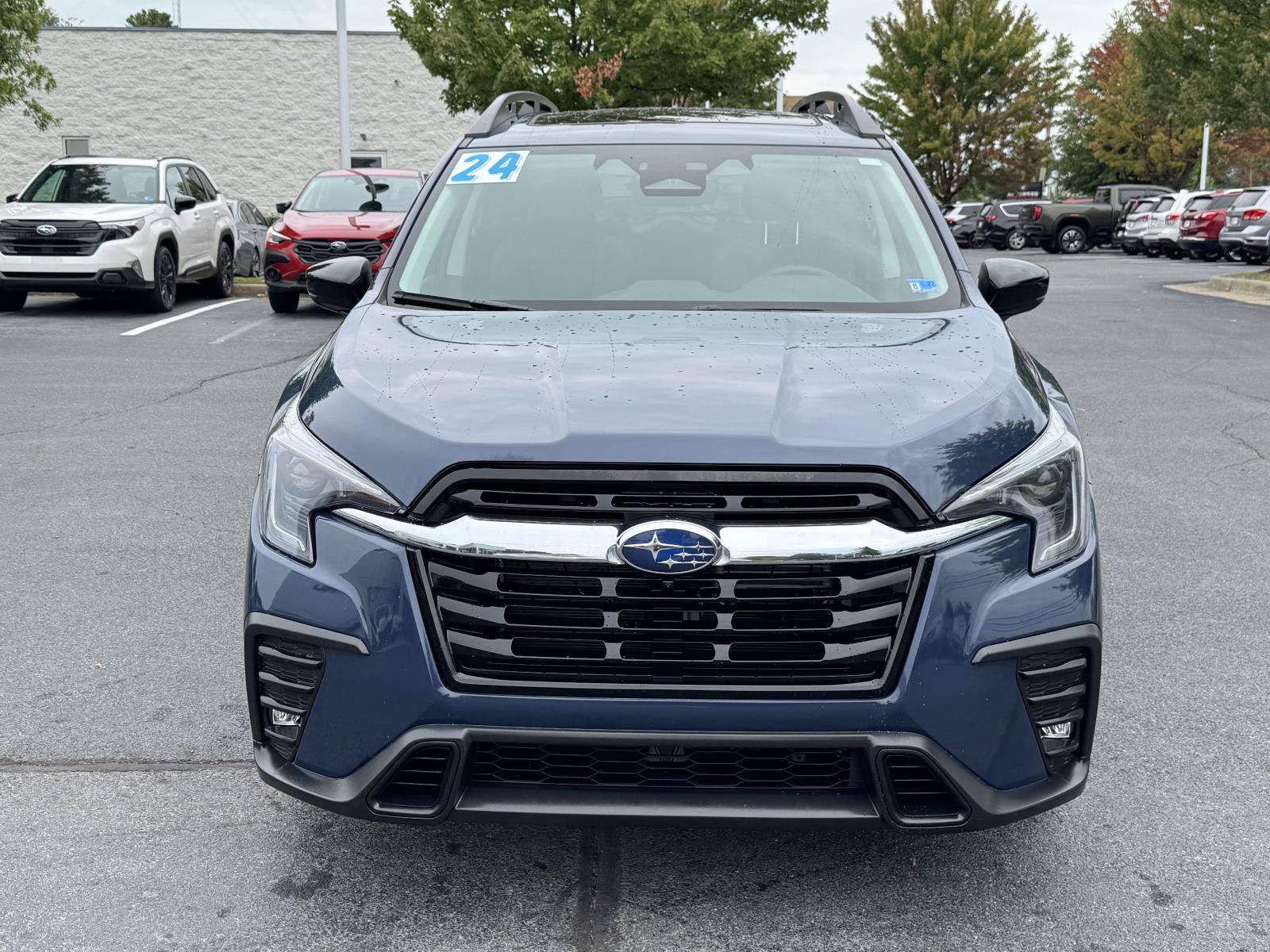 Used 2024 Subaru Ascent Limited w/ Technology Package AWD/4WD image 6