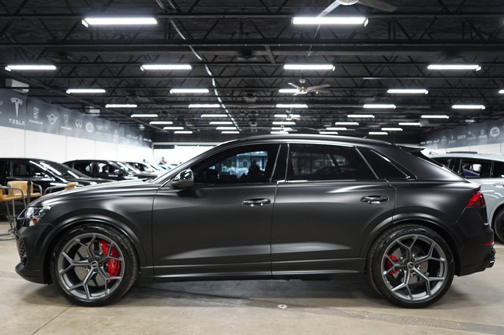 Used 2025 Audi RS Q8 performance AWD/4WD image 2