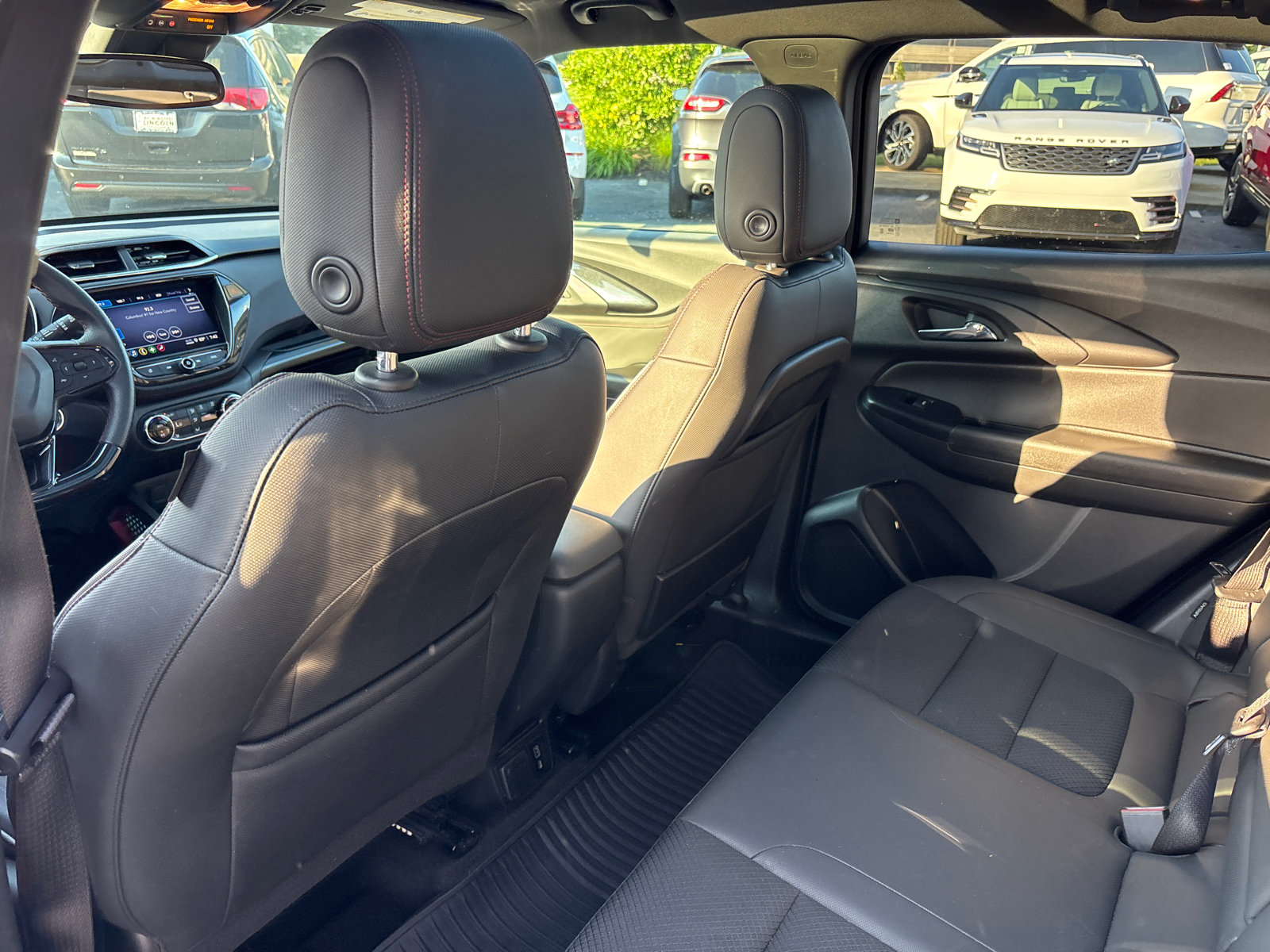 Used 2021 Chevrolet TrailBlazer RS w/ Sun and Liftgate Package FWD image 27