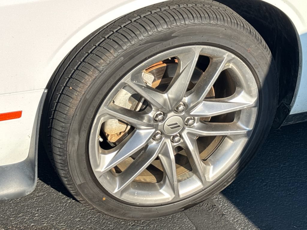 Used 2023 Dodge Challenger GT AWD/4WD image 9