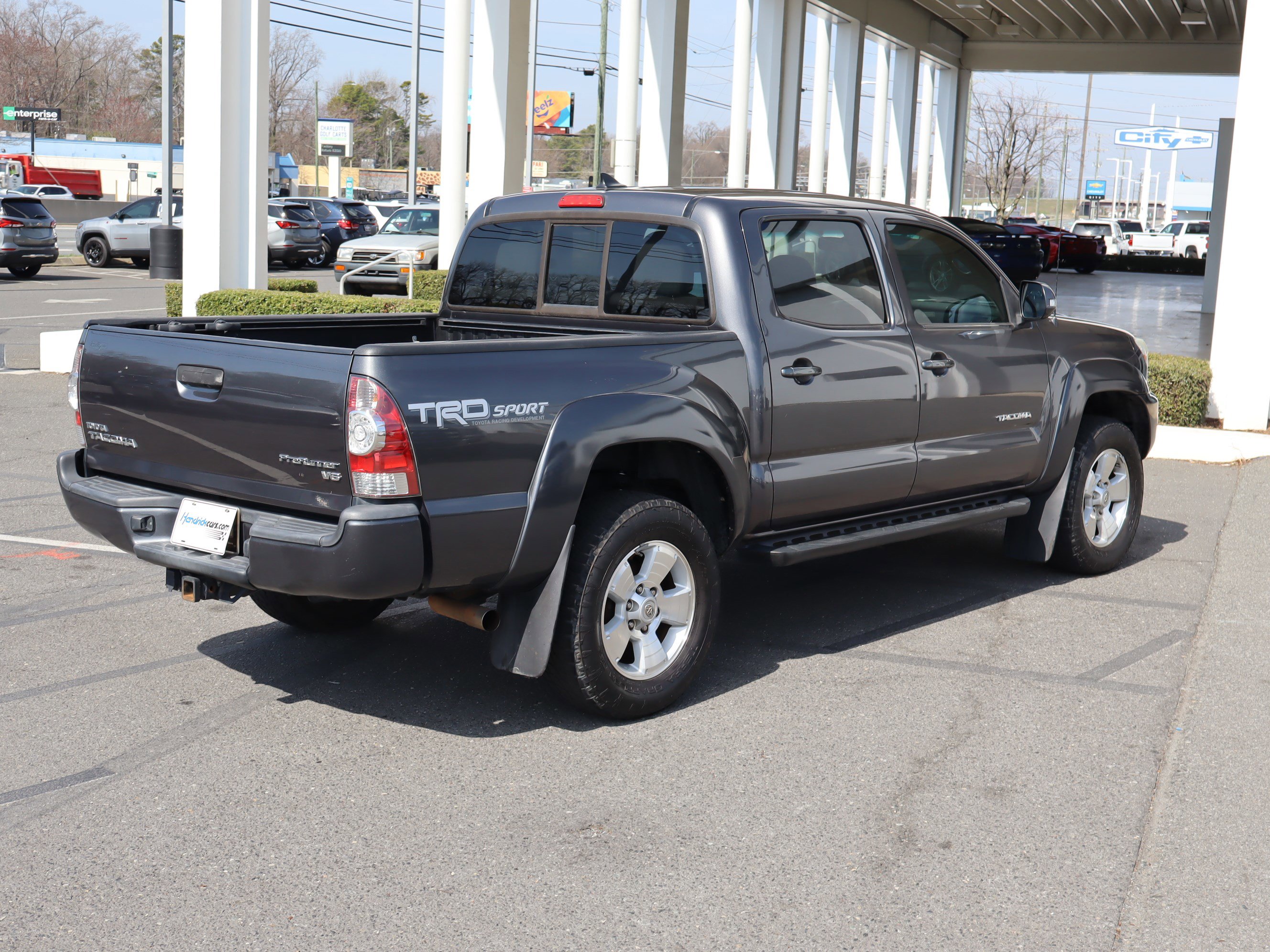 Used 2015 Toyota Tacoma PreRunner w/ TRD Sport Package image 10