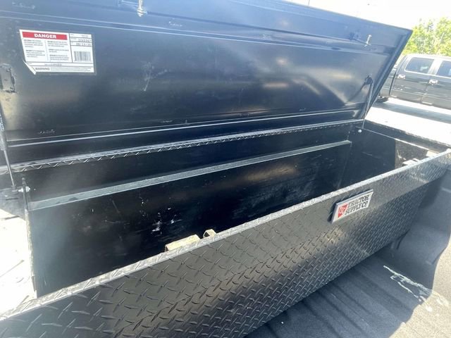 Used 2024 Nissan Titan SV w/ SV Convenience Package image 12