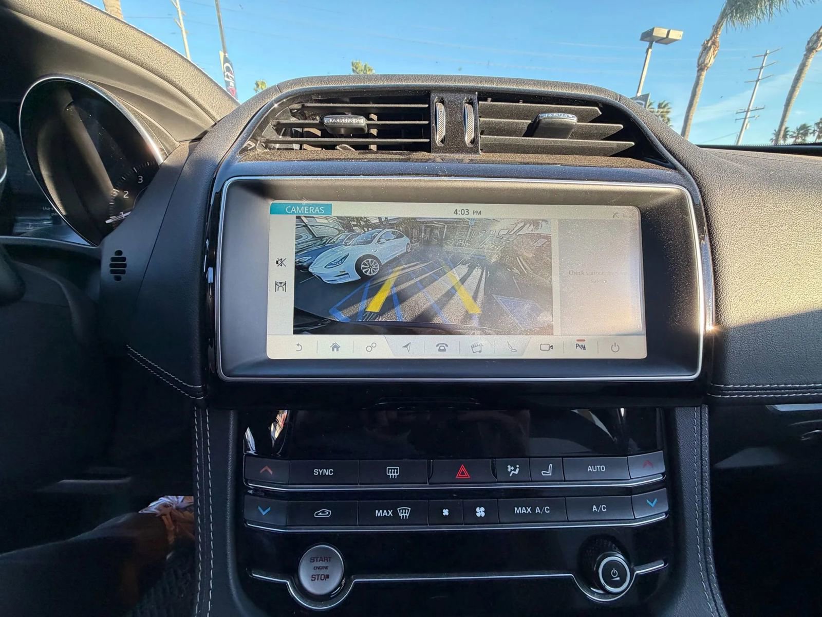 Used 2019 Jaguar F-PACE R-Sport image 21