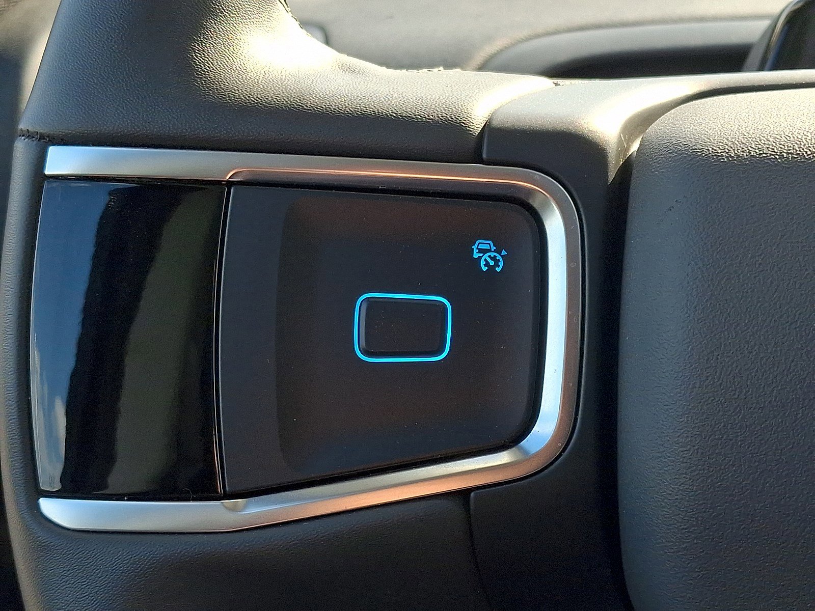 Certified 2025 Ford Expedition Active image 19