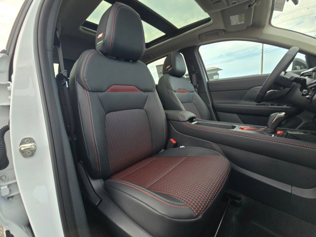 New 2025 Nissan Kicks SR w/ SR Premium Package image 12