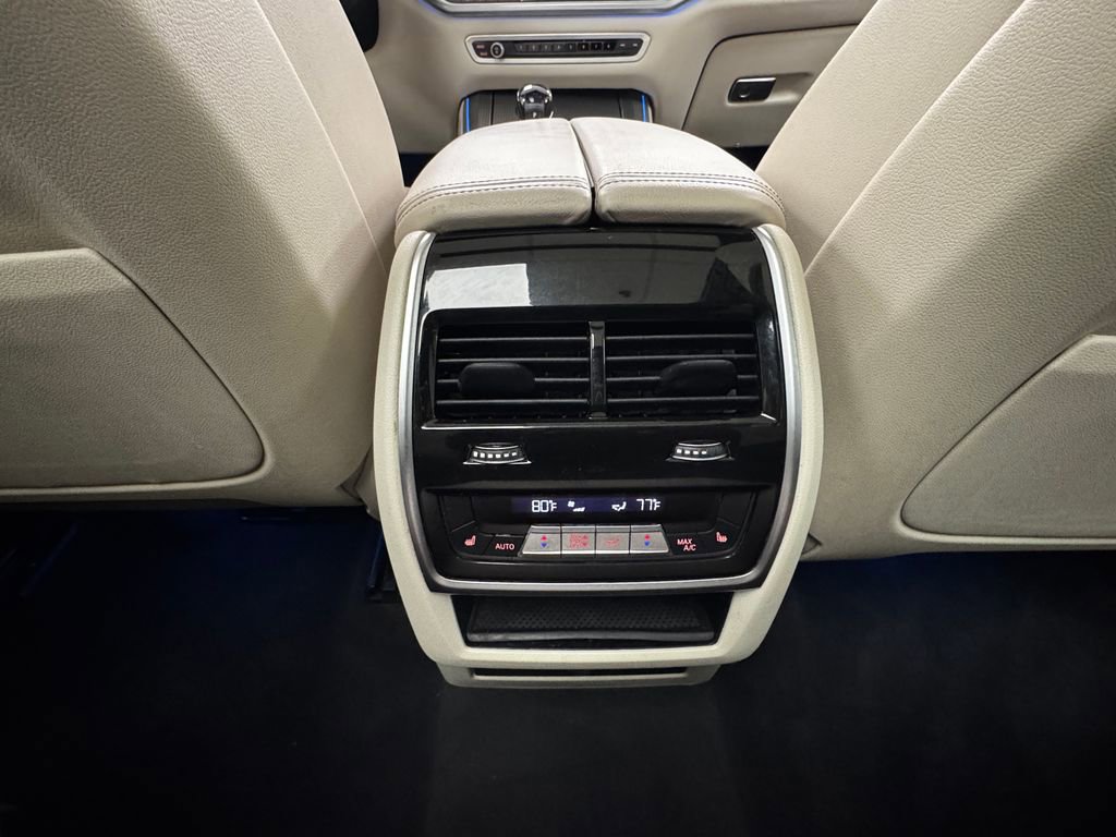 Used 2022 BMW X5 xDrive45e w/ M Sport Package image 29