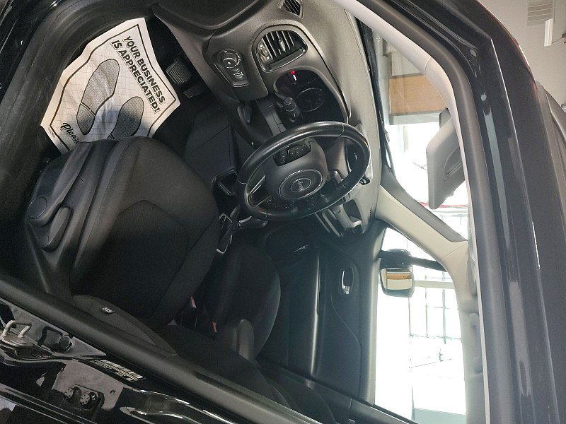 Used 2019 Jeep Renegade Altitude w/ Quick Order Package 2XM FWD image 30