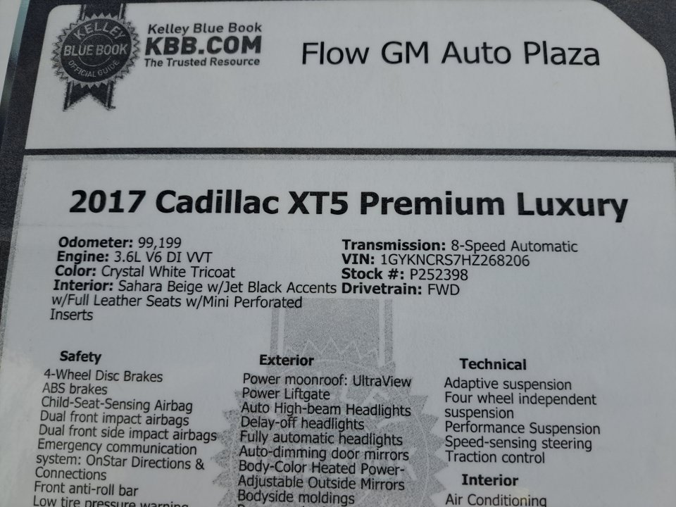 Used 2017 Cadillac XT5 Premium Luxury FWD image 35