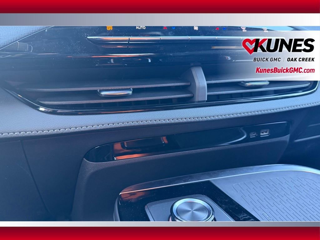 New 2026 Buick Enclave Preferred w/ Power Package image 21