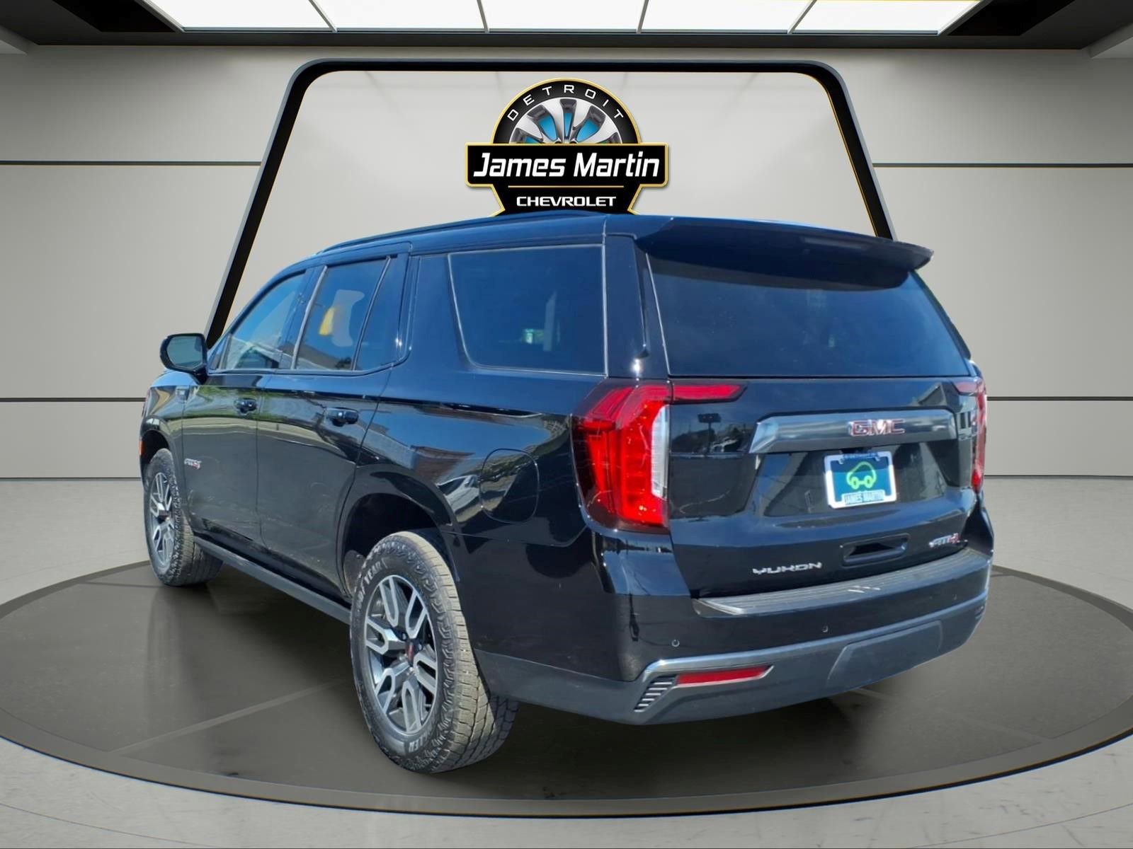 Used 2023 GMC Yukon AT4 AWD/4WD image 6
