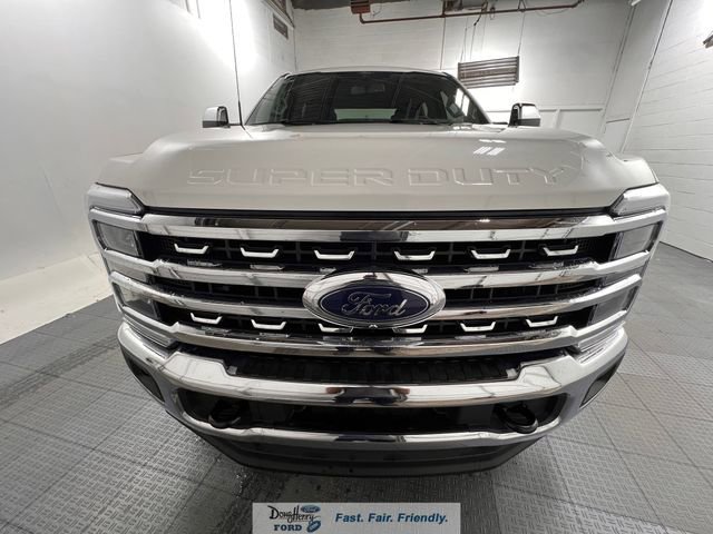 Used 2025 Ford F250 Lariat w/ Chrome Package AWD/4WD image 2
