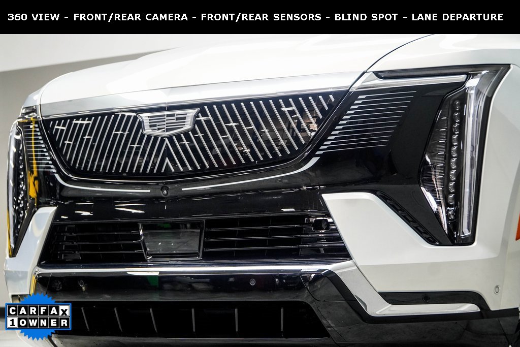 Used 2025 Cadillac Escalade IQ Luxury 2 image 2