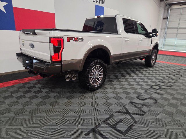 Used 2017 Ford F250 King Ranch w/ FX4 Off-Road Package AWD/4WD image 24
