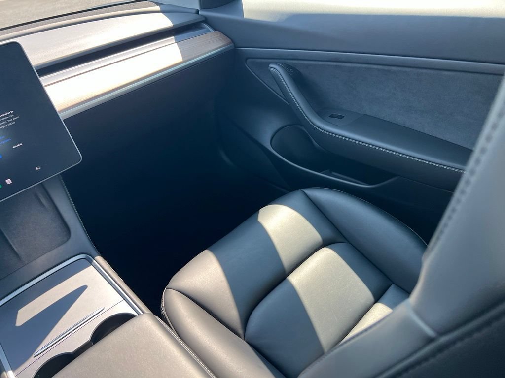 Used 2021 Tesla Model 3 Standard Range Plus RWD image 15
