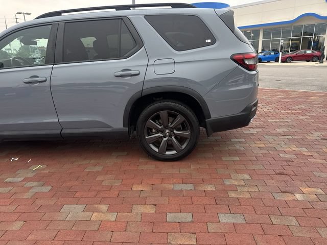 Certified 2023 Honda Pilot Sport image 6