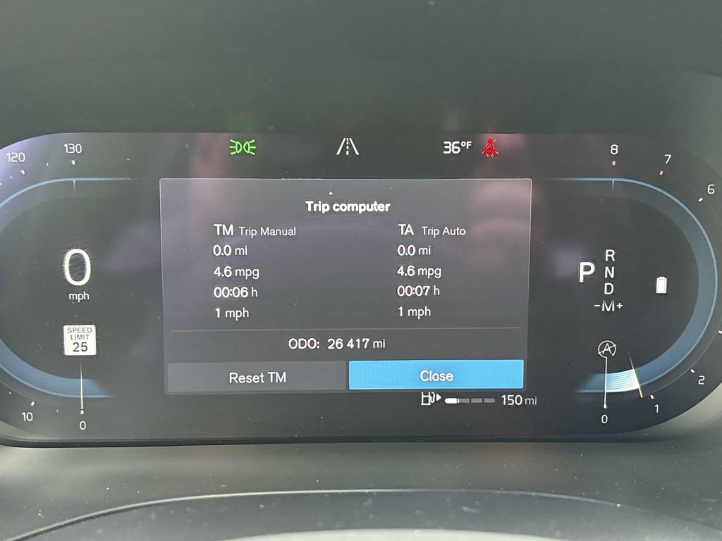 Used 2022 Volvo XC60 B5 Momentum w/ Climate Package image 13