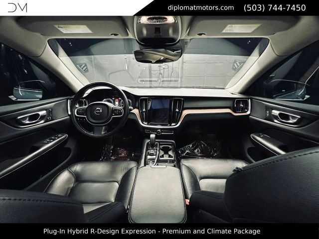 Used 2022 Volvo S60 T8 R-Design Expression w/ Premium Package AWD/4WD image 41
