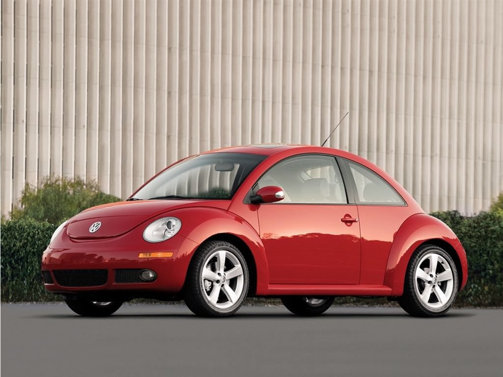 Used 2009 Volkswagen Beetle Coupe FWD image 1
