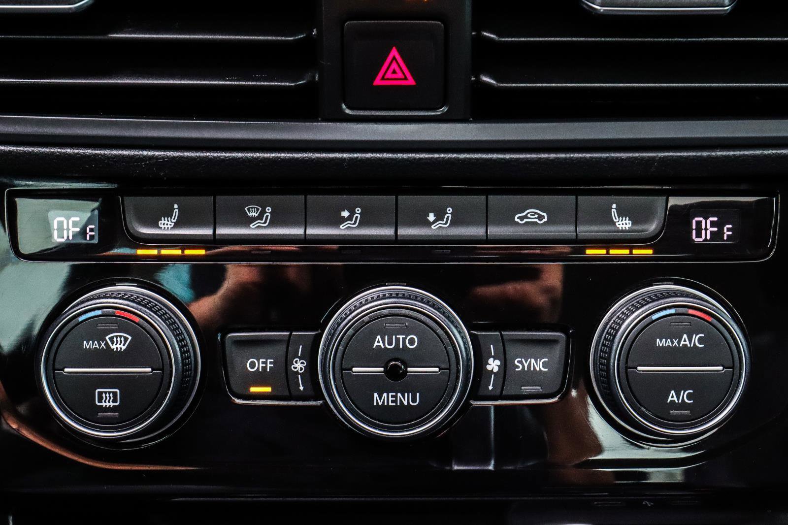 Used 2021 Volkswagen Jetta SE image 14