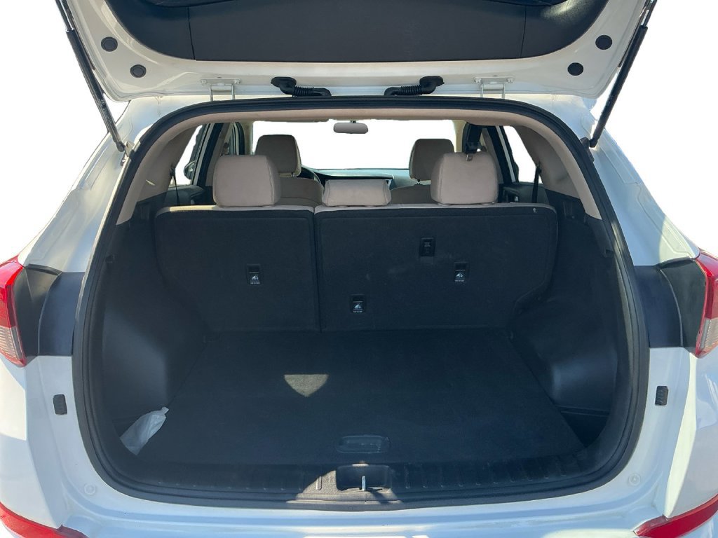 Used 2016 Hyundai Tucson SE w/ Option Group 02 FWD image 24