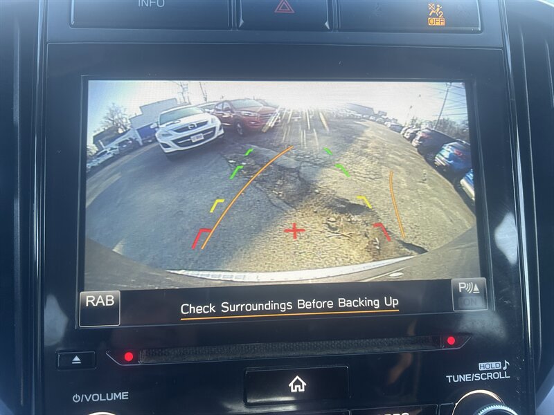 Used 2020 Subaru Ascent Premium w/ Convenience Package image 14