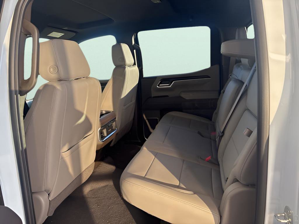 New 2026 GMC Sierra 1500 SLT image 13