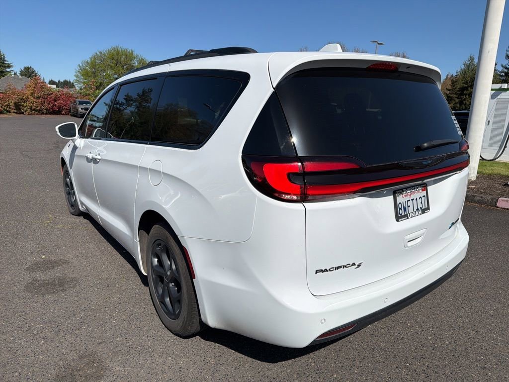 Used 2021 Chrysler Pacifica Touring w/ S Appearance Package FWD image 8