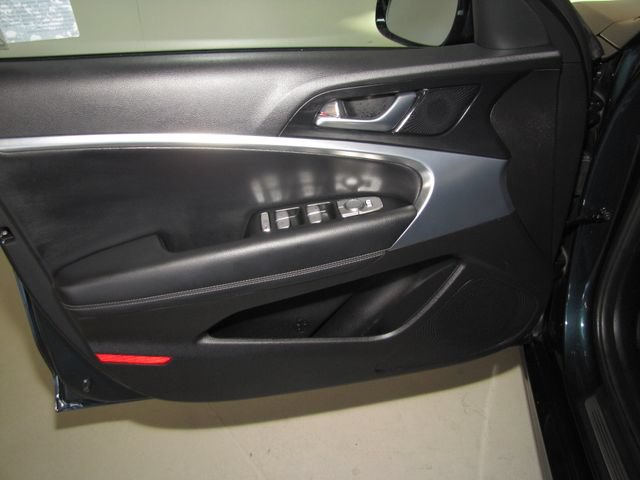 Used 2023 Genesis G70 2.0T RWD image 10