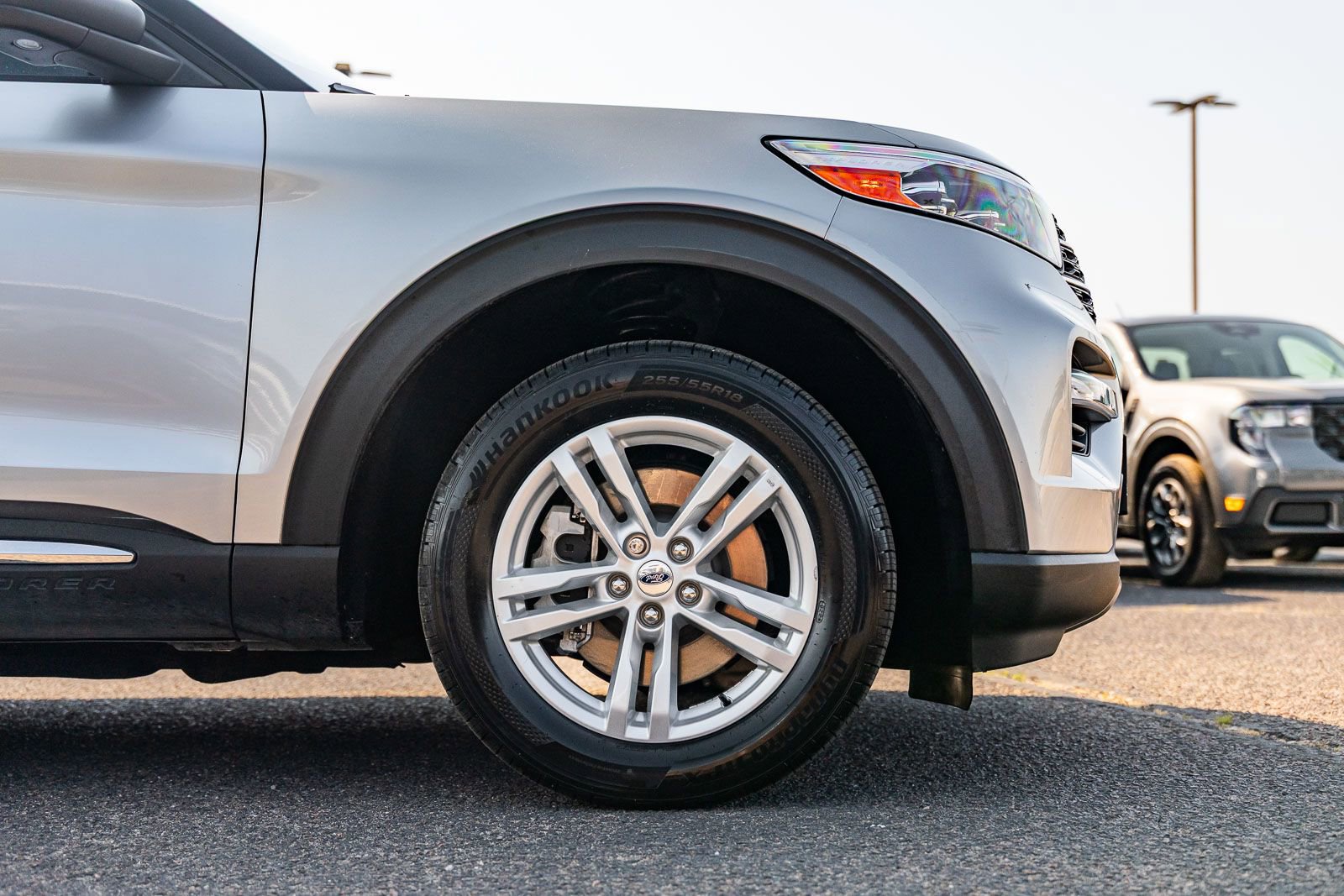 Used 2020 Ford Explorer XLT w/ Equipment Group 202A RWD image 9