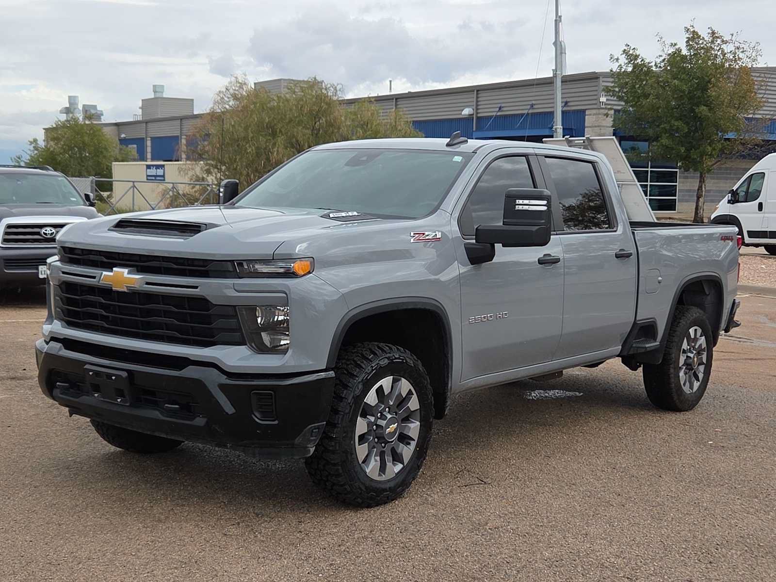 Used 2024 Chevrolet Silverado 2500 Custom w/ Custom Value Package AWD/4WD image 4