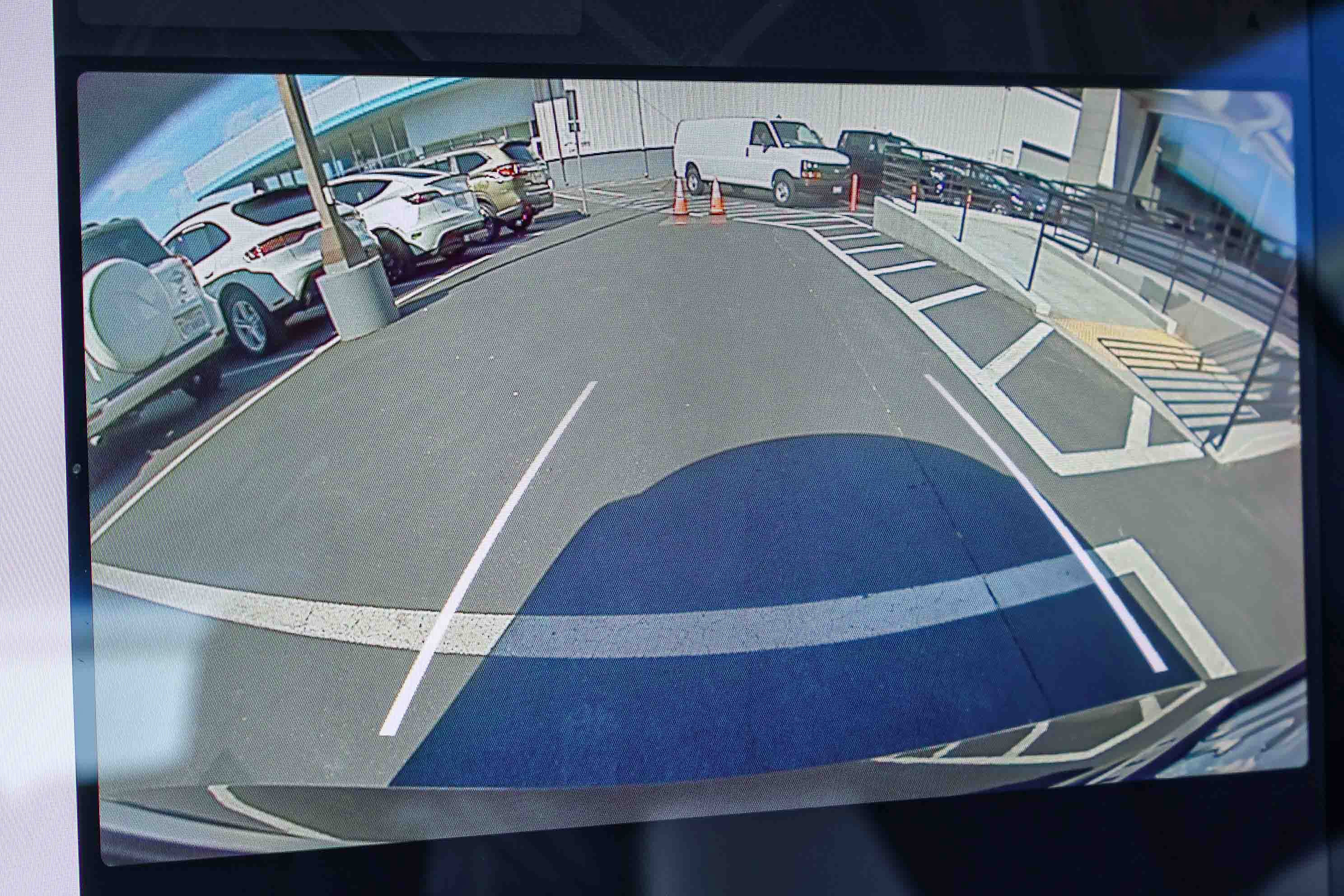 Used 2019 Tesla Model 3 Mid Range image 5