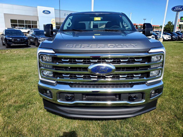 New 2026 Ford F350 Lariat w/ FX4 Off-Road Package image 2