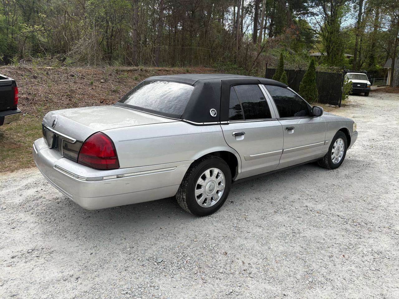 Used 2006 Mercury Grand Marquis LS image 3