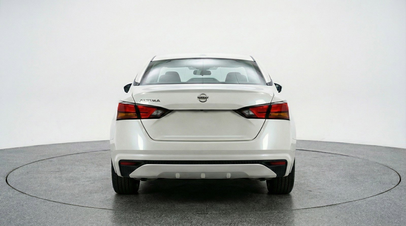 Used 2025 Nissan Altima 2.5 SV FWD image 7