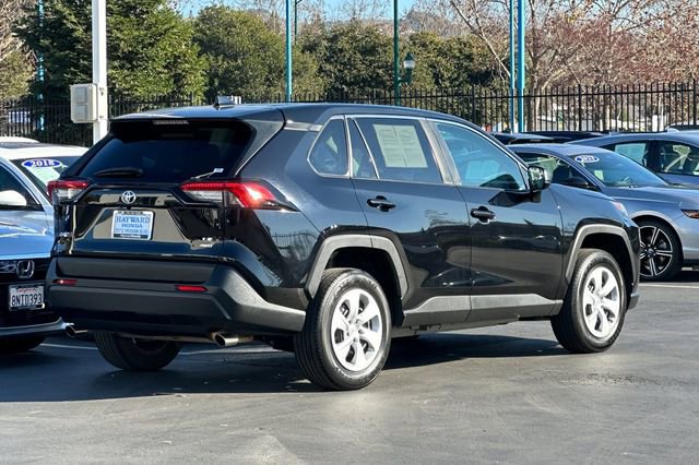 Used 2024 Toyota RAV4 LE image 3