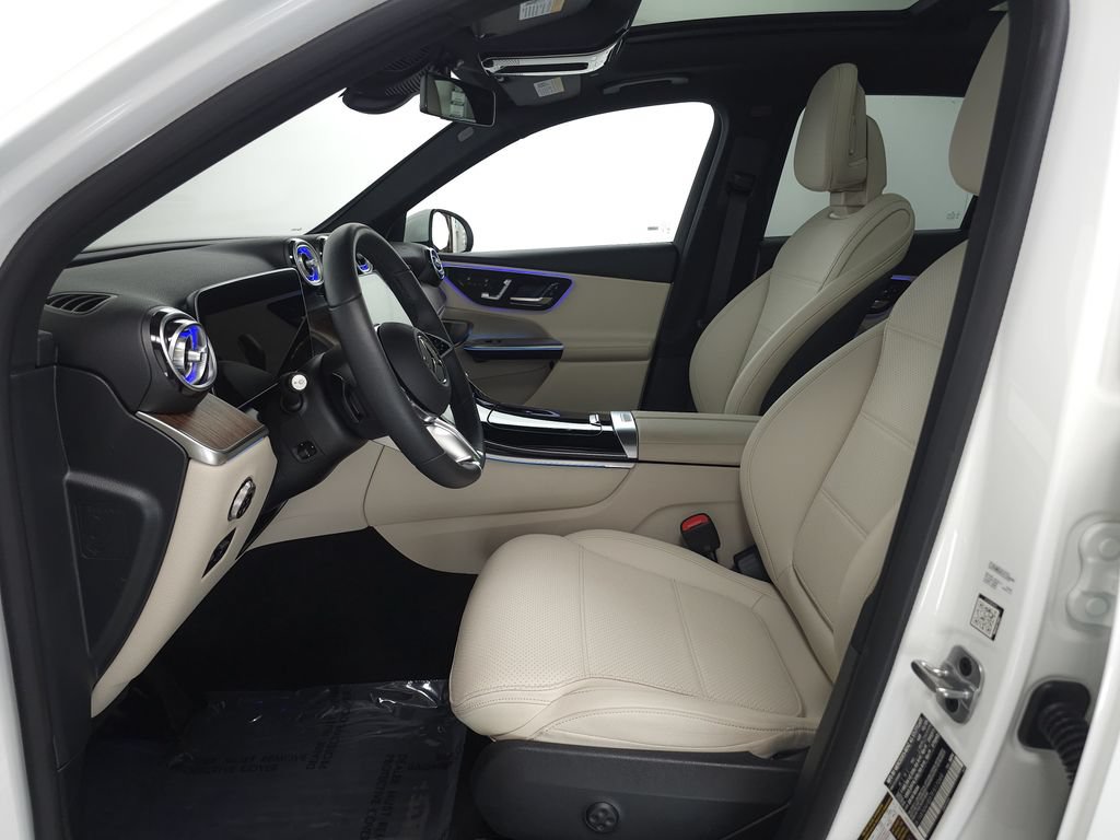 Certified 2026 Mercedes-Benz GLC 300 4MATIC image 8