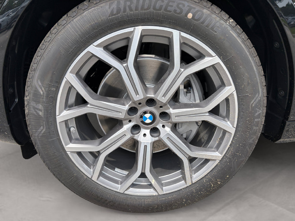 New 2027 BMW X7 xDrive40i w/ Premium Package AWD/4WD image 14