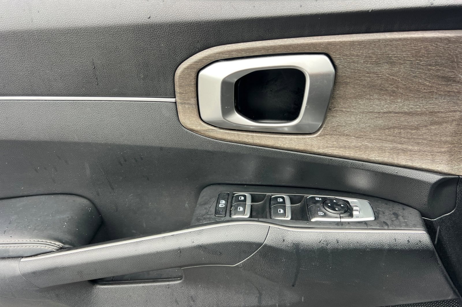 Used 2021 Kia Sorento EX w/ Panoramic Sunroof Package image 11