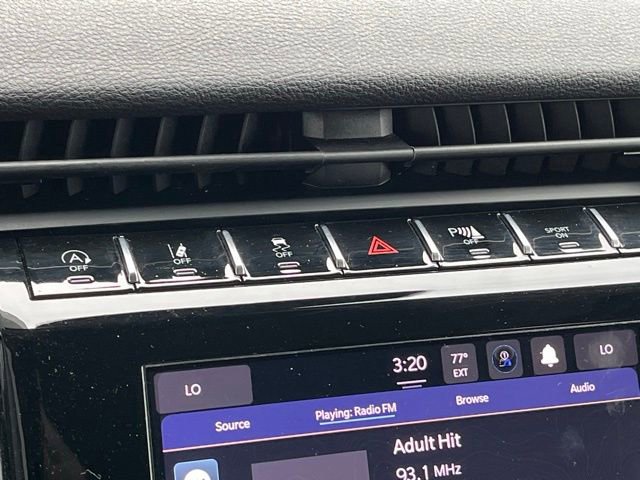 Used 2023 Jeep Grand Cherokee L Laredo image 41