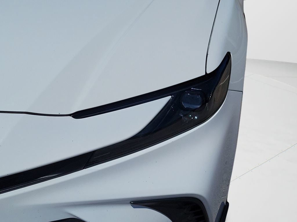 Certified 2025 Toyota Camry SE image 9