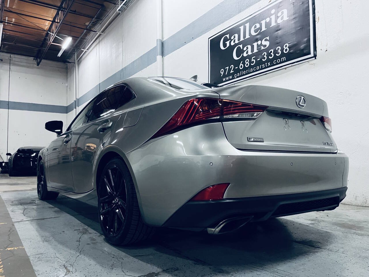 Used 2018 Lexus IS 300 F Sport RWD image 12
