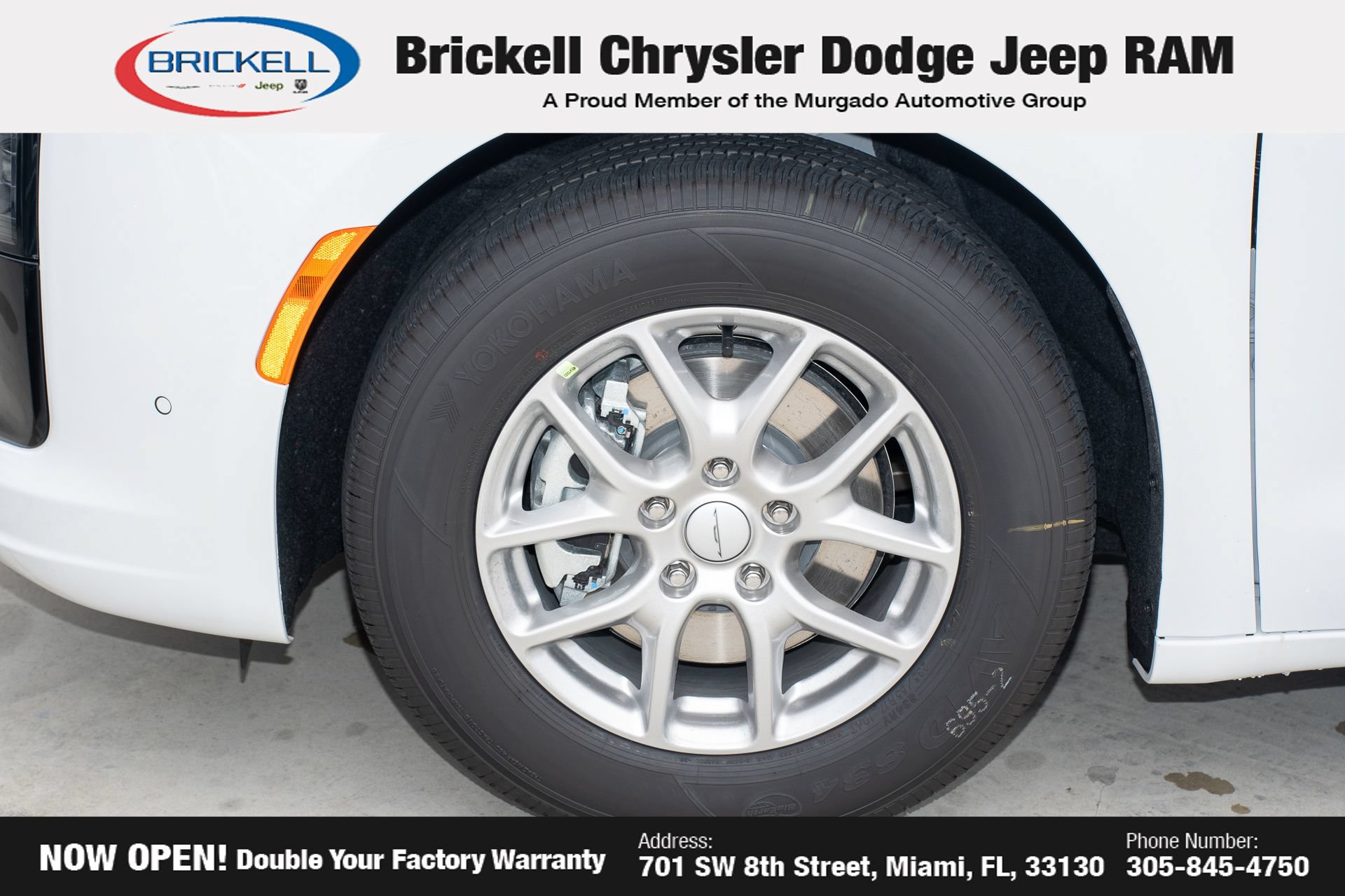 New 2027 Chrysler Pacifica Select FWD image 38