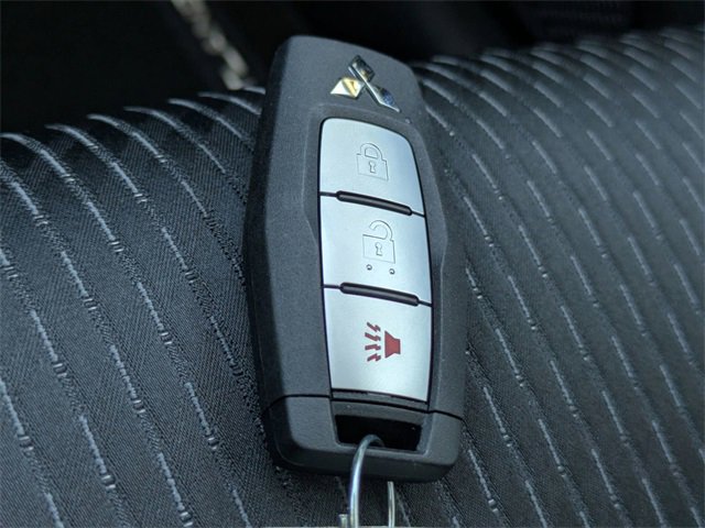 New 2025 Mitsubishi Outlander ES image 33