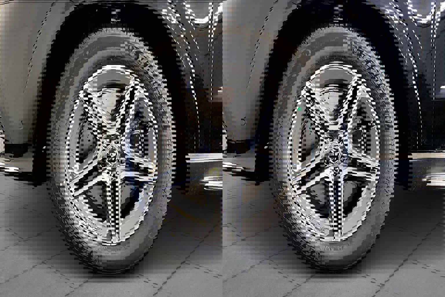 New 2026 Mercedes-Benz GLE 450 4MATIC image 17