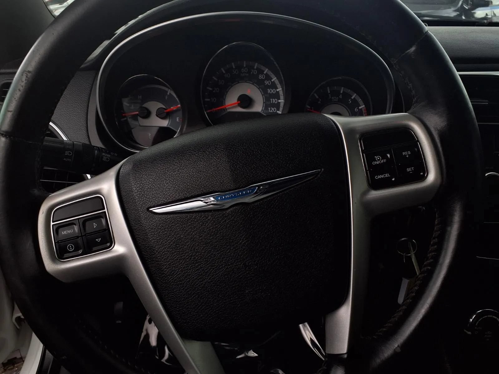 Used 2012 Chrysler 200 Touring FWD image 13