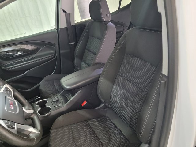 Used 2023 GMC Terrain SLE image 47