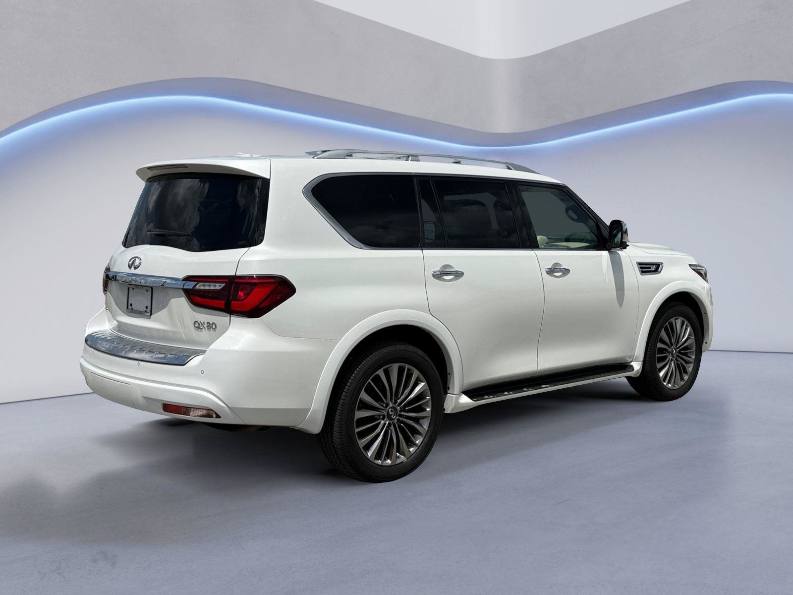 Used 2021 INFINITI QX80 Sensory w/ Cargo Package AWD/4WD image 3