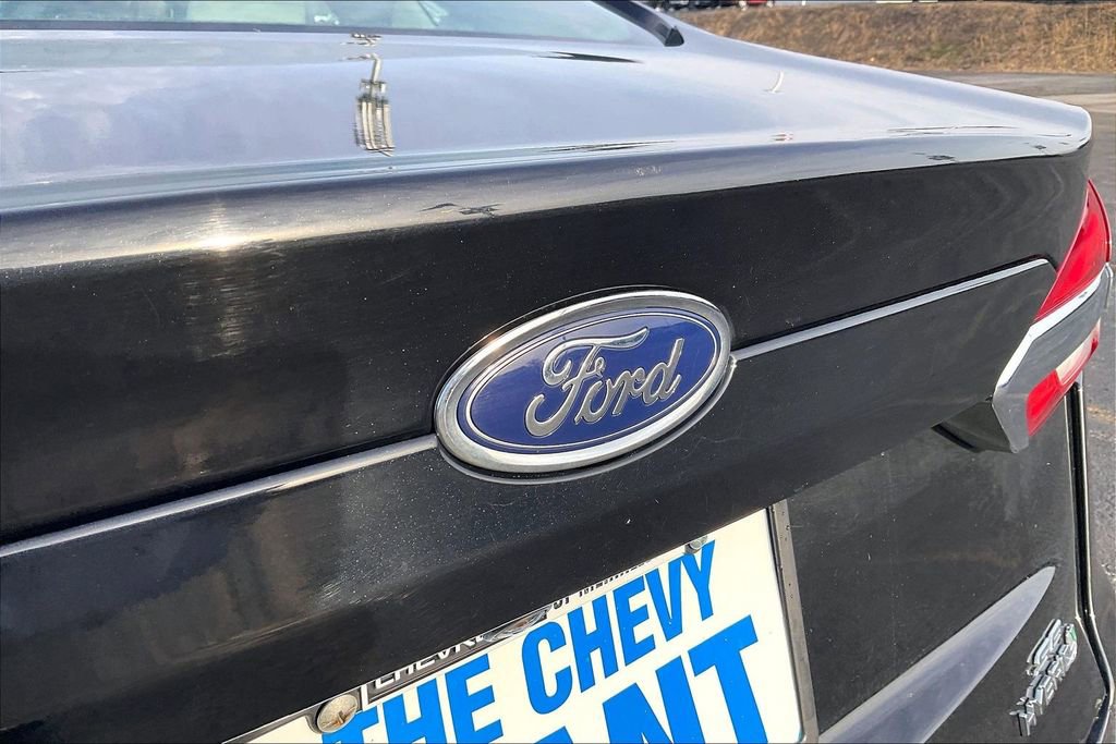 Used 2019 Ford Fusion SE image 27