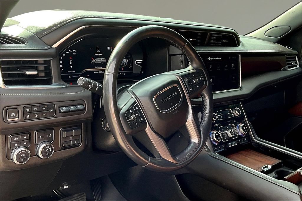 Used 2023 GMC Yukon Denali Ultimate AWD/4WD image 15