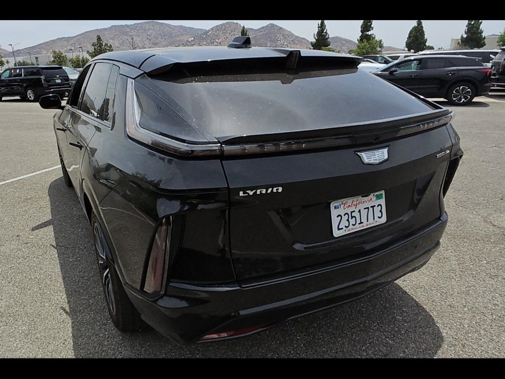 Used 2024 Cadillac Lyriq Sport AWD/4WD image 4